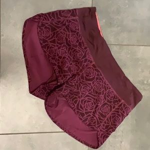 Lululemon EUC Speed Shorts Size 6